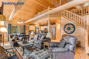 River Woods Retreat - Image 1