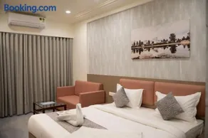 Hotel Emirest - Image 2