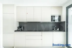 Beachside escape with parking and pool REMS - Image 5