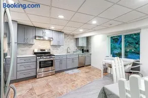 FIFA Ready 3 bedrooms Family Vacation Home in North Van - Image 5