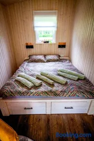 HOLIDAY CABIN 'CRANE' with a private hot-tub and sauna extra fee - Image 3