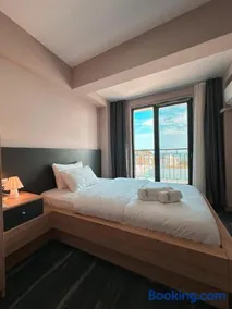 Lemon Suites & Restaurant - Image 2