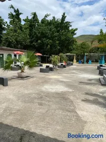 Malibu Pool - Image 2