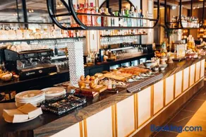 JovA Hotel Boutique - Image 5