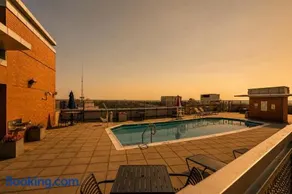 Silver Spring DC Metro 2BR Rooftop Gym LuxePad - Image 2