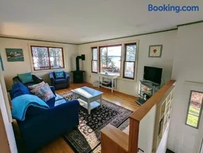 Tideside Beach House - Image 5
