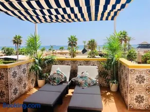 Ático de lujo en primera línea 2 balcones con vistas al mar, Vera Playa - Image 1