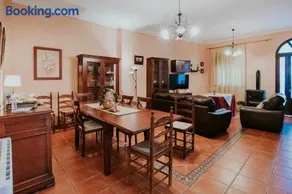 Casa rural con jacuzzi, sauna, barbacoa y barra - Image 4