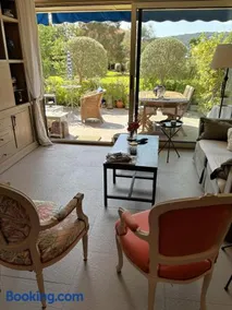 Appartement 2 chambres, terrasses, proche mer et commerces à Saint-Jean Cap Ferrat - Image 1