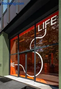 Blossom Rooms by RELIFE - Image 4
