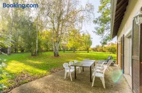 Maison chaleureuse à Saints avec jardin et terrasse - Image 1