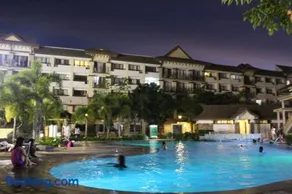 ONE OASIS B2 back of SM MALL free pool wifi - Image 3