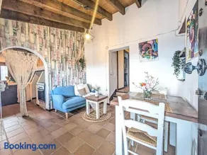 Cottage in La Joya with Pool and Garden - Image 1