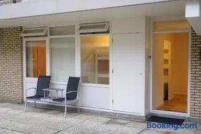 Lighthouse Beach Apartment - Image 2