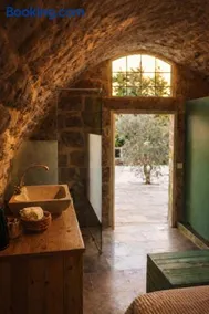 Stone Cellars - Image 4