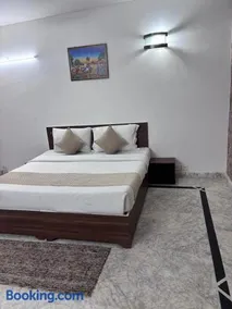 vr signature home 3 bhk service apartment - Image 2
