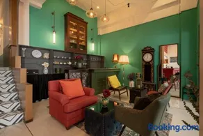 Chinoir Boutique Phuket Town - Image 2