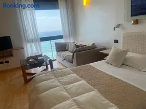 Garibaldi Sea Suites - Image 2