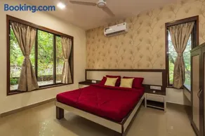 SaffronStays Ekaant- 3BR pet-friendly pool villa with lawn, games & river walk in gated community near Mumbai - Image 5