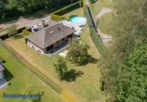 Luxueuse et spacieuse villa avec sauna et piscine - Image 2