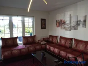 Beautiful Guest Home Riverfront Retreat 15 Min to Ottawa - Image 4
