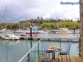 Spanish Boathouse - Image 2