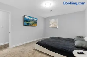 Spacious and private home at Boiling Springs - Image 2
