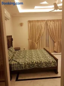 Royal Palace Hotel - Image 4