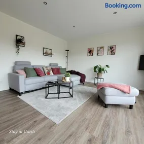 Stay at Gardi - Moderne Ferienwohnung in Bocholt - Image 1