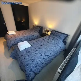 3Beds Family Friendly in London with good transport links - Image 3