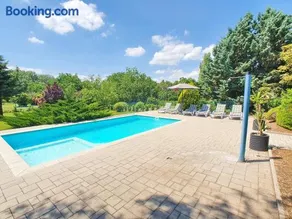 no 74 Villa Betty with swimming pool - Image 4