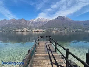 Como Lakeside Cottage - Lakefront private garden with private access to the lake - Image 1
