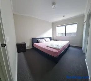 Room in house - Image 1