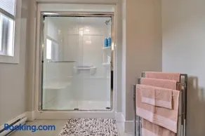 Beautiful Home in Moncton North! - Image 5