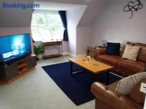 Beautiful riverside apartment - Image 3