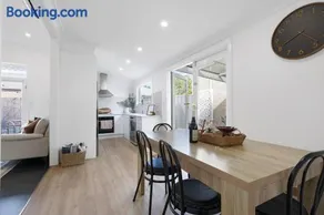 Courthouse - Family Retreat Near Bendigo CBD - Image 2