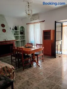 Vivienda rural Los Iberos M&M, - Image 1