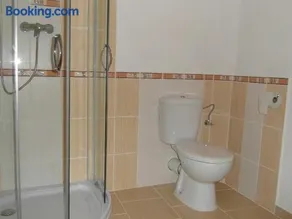 Apartmán Na Kopečku - žlutý pokoj - Image 2