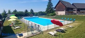 Au RDC Appartement 5 Personnes Terrasse Piscine - Image 3