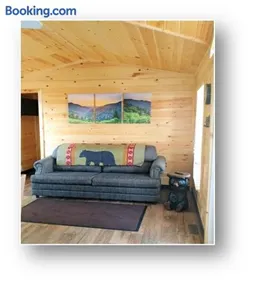 Smoky Mountain Chalet Cottage - Image 3