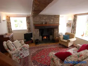 Thorn Cottage - Image 2