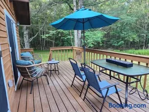 Rustic Catskills Cabin with Hot Tub and Mountain Views - Image 3