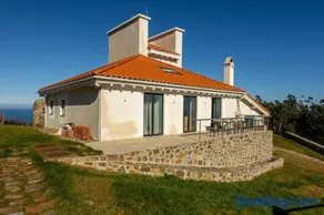 EL FARO de Gaztelugatxe - Image 2
