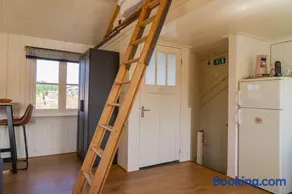 Pat's home - Image 2
