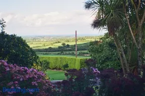 Hillside House - Image 4