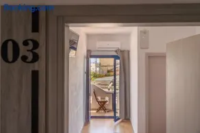 Giannis Rooms - Image 4