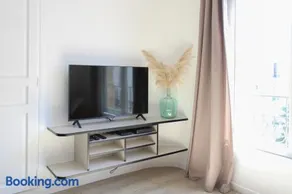 Bright apartment near the Stade de France - Image 2