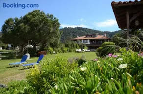 Filippos Resort by the Sea - Image 1