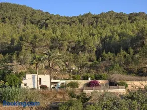 Casa rural Can Rotes con jardin y barbacoa - Image 2