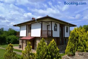 Sichanova Guest House - Image 1